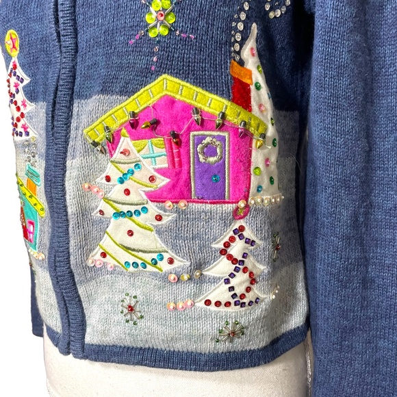 Christmas Village Sweater PS Petite S Embroidered Beaded Sequin Navy Rainbow - Picture 6 of 14